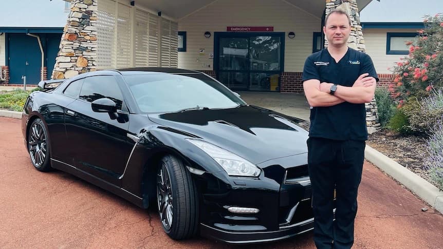 Regional GP fights to fit car with lights and sirens to attend emergencies